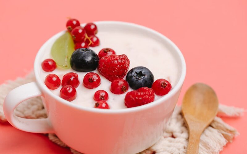 Probiotics in Yogurt: A Guide to Enhancing Gut Health Naturally